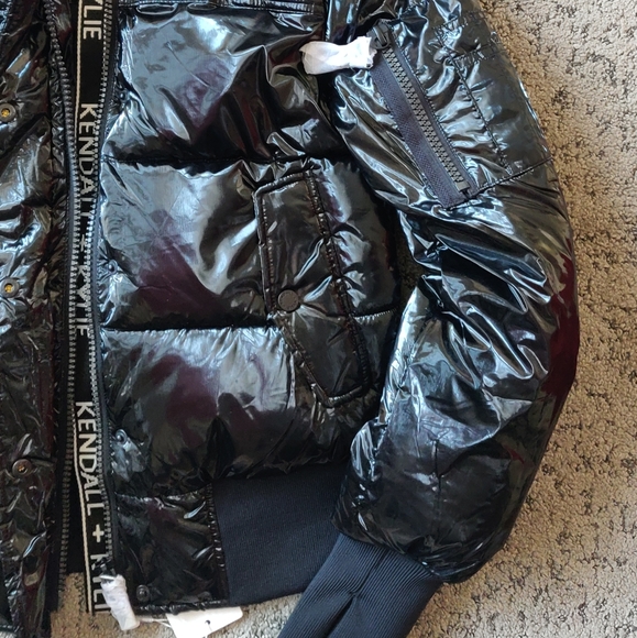 Kendall + Kylie Black Vinyl Puffer| S - Picture 7 of 14